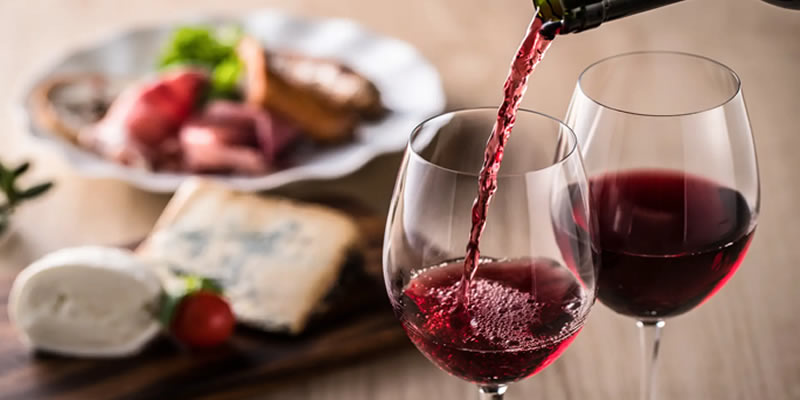 Melhores Vinhos para Churrasco: Guia de Harmonização Perfeita